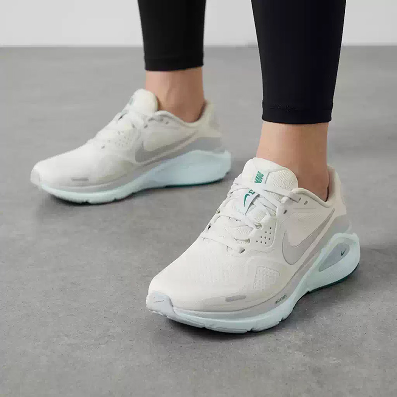 Nike Women's Running Shoes STR - Women'S Shoes Nike Jordan recension och pris